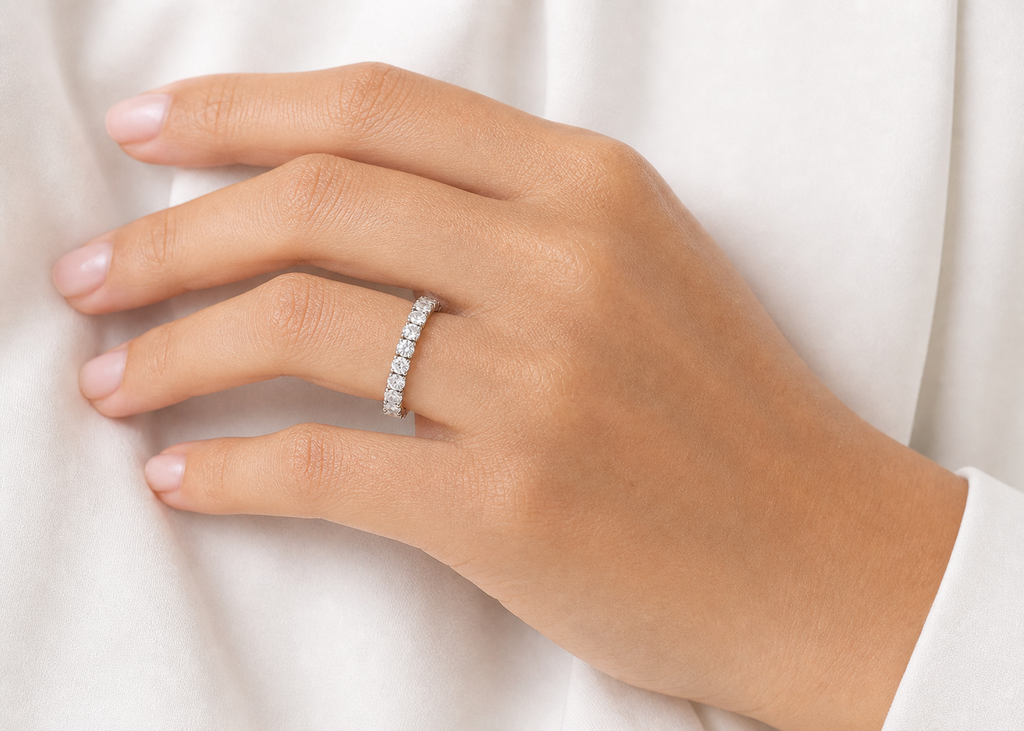 Classic Diamond Eternity Ring – 16 Stones, 18K Gold